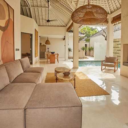 Ahimsa Beach Jimbaran  Exterior photo